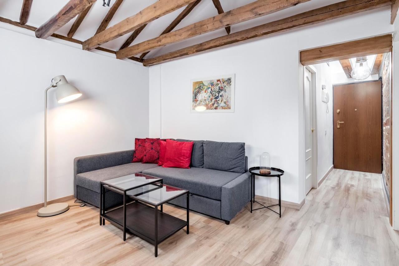 Estupendo Apartamento En El Centro De Madrid Bagian luar foto